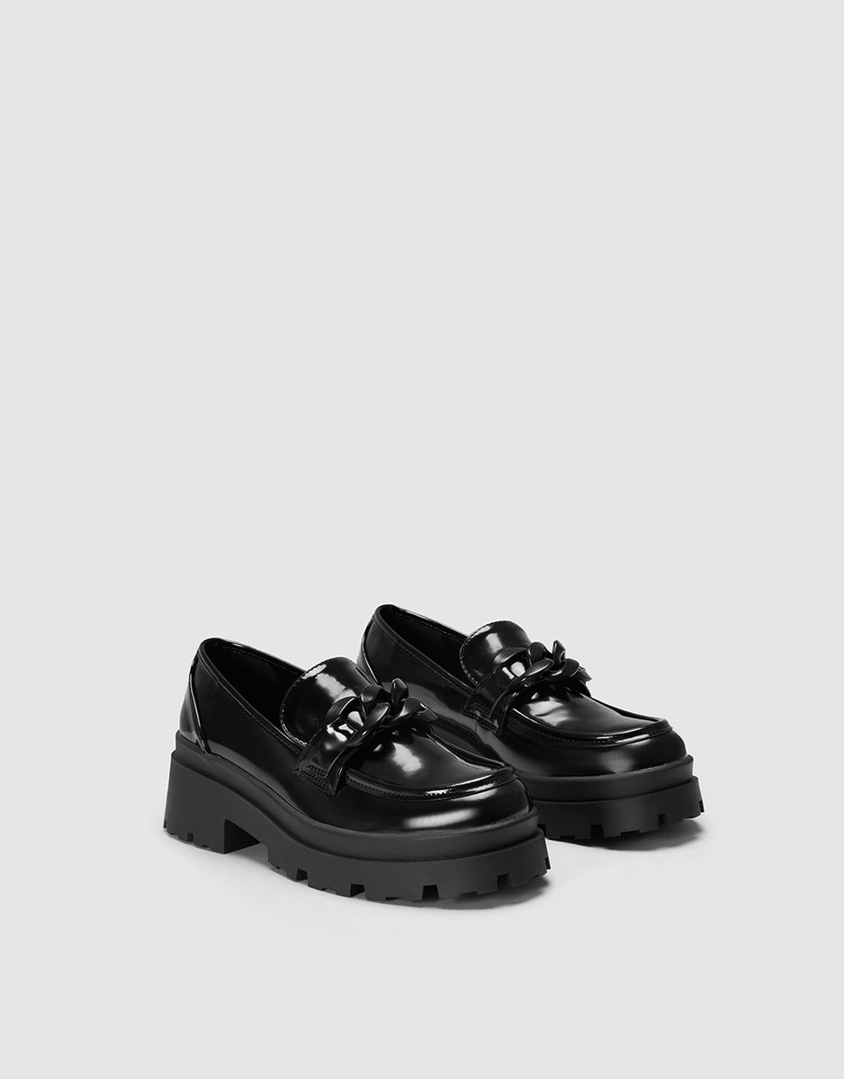 8 Lug Sole Loafers – Urban Revivo Fashion influencer