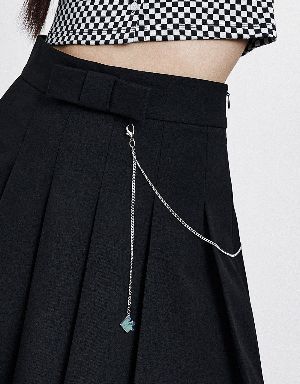 Chain Detail Pleated Skirt