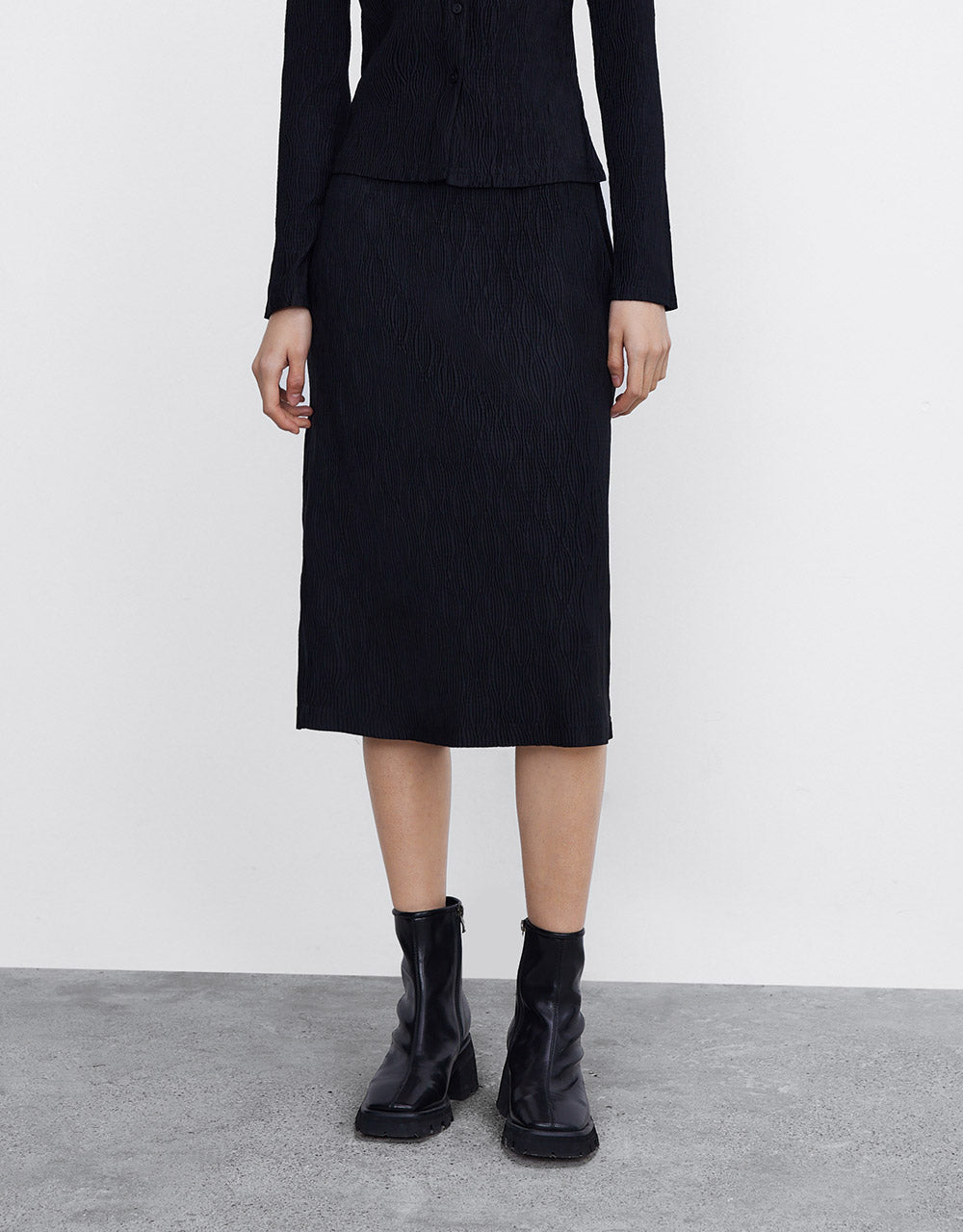 7 Textured Straight Skirt