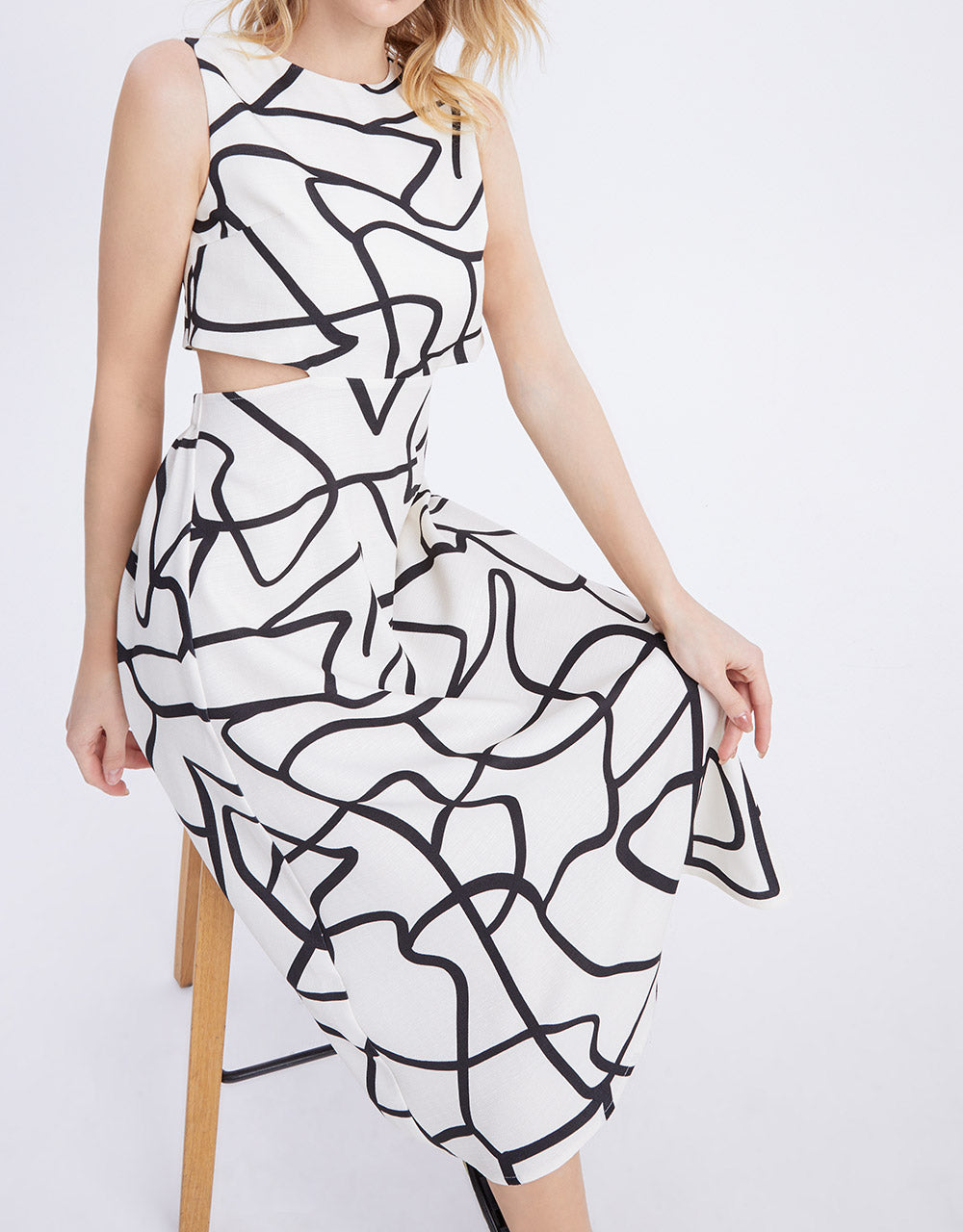 7 Abstract Graffiti Print Cut Out Sleeveless Dress