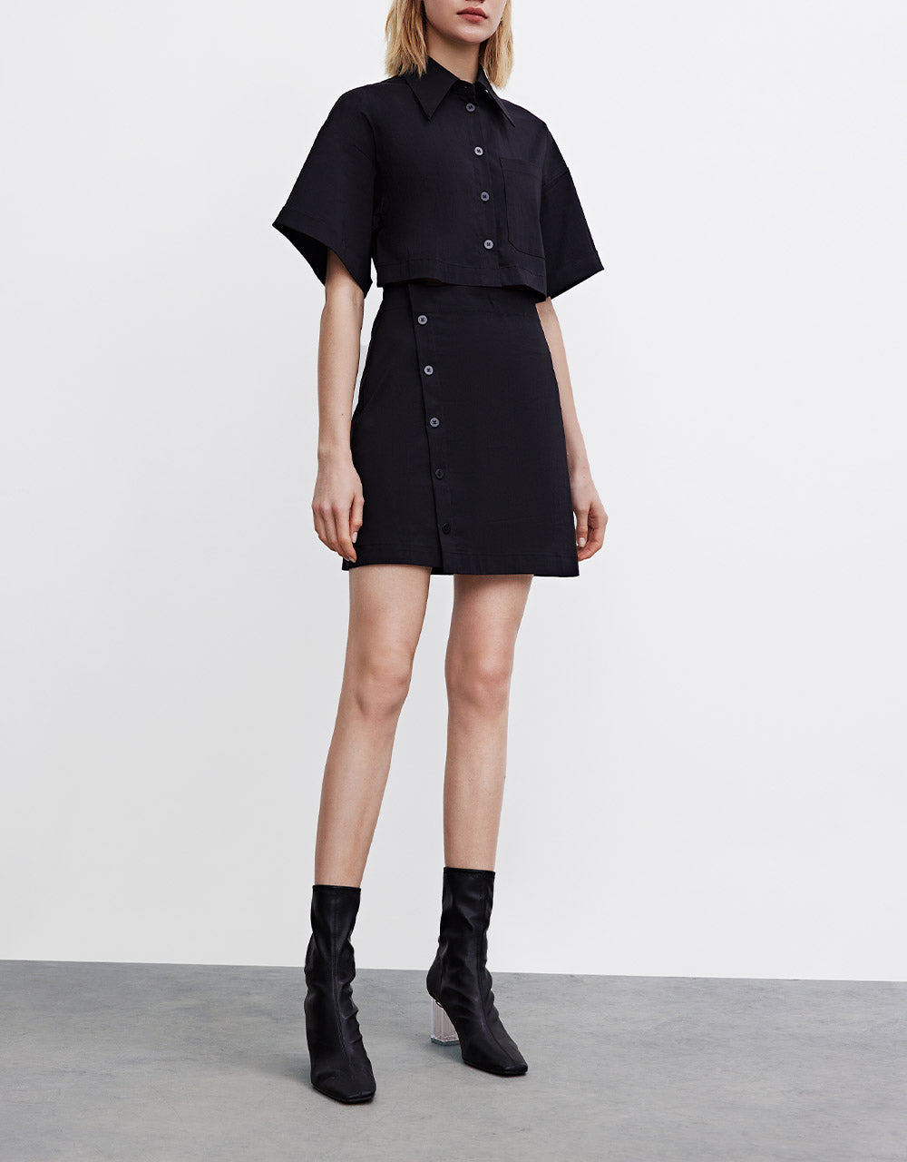 7 Button Down A-Line Shirt Collar Dress Urban Revivo Fashion influencer 7 Button Down A-Line Shirt Collar Dress Urban Revivo Fashion influencer