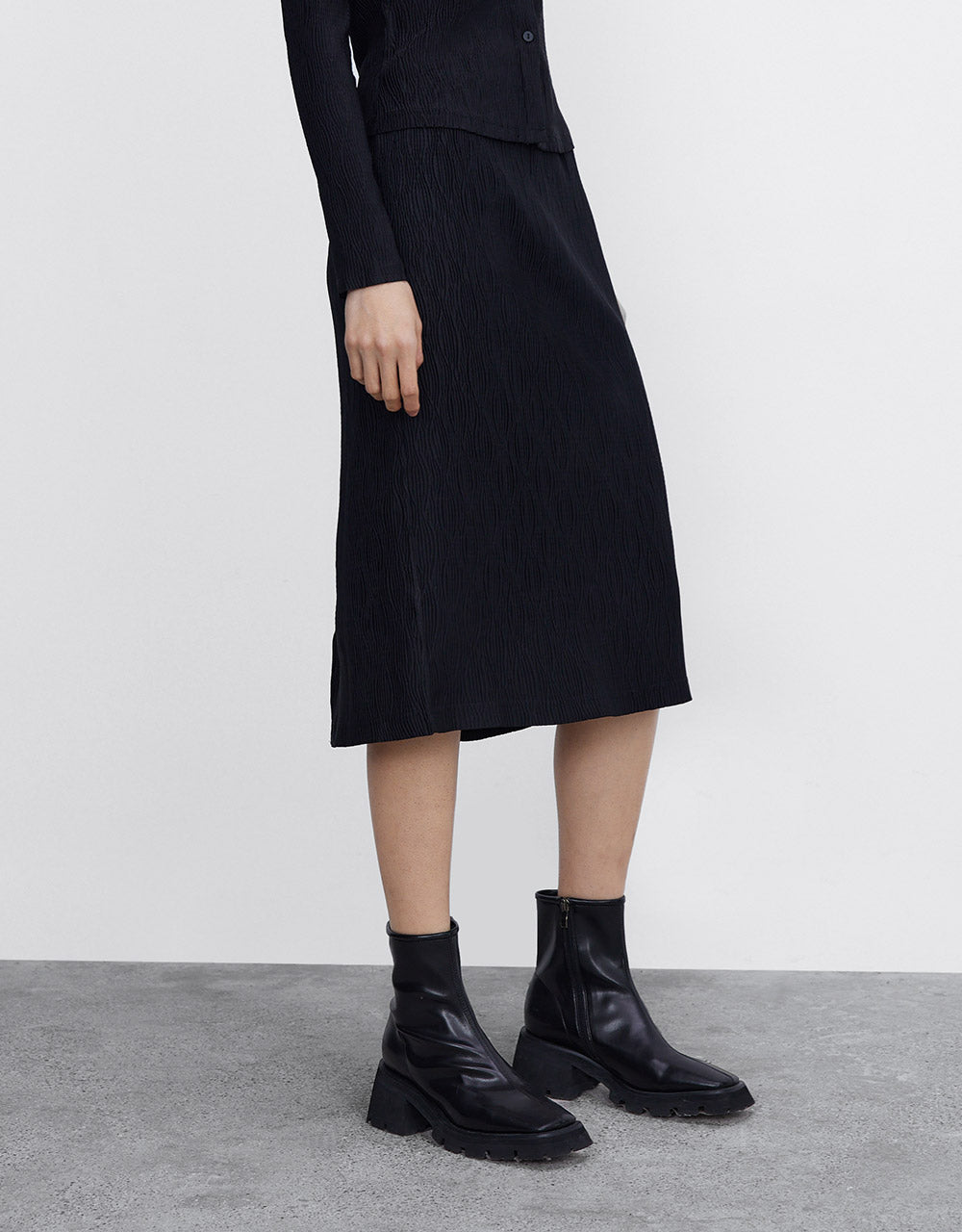 7 Textured Straight Skirt