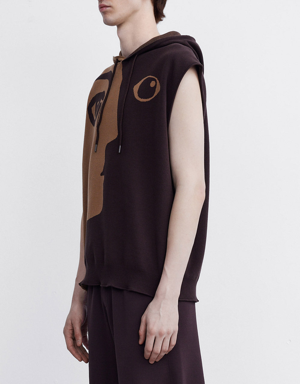 Two Tone Abstract Face Knitted Sleeveless Hoodie