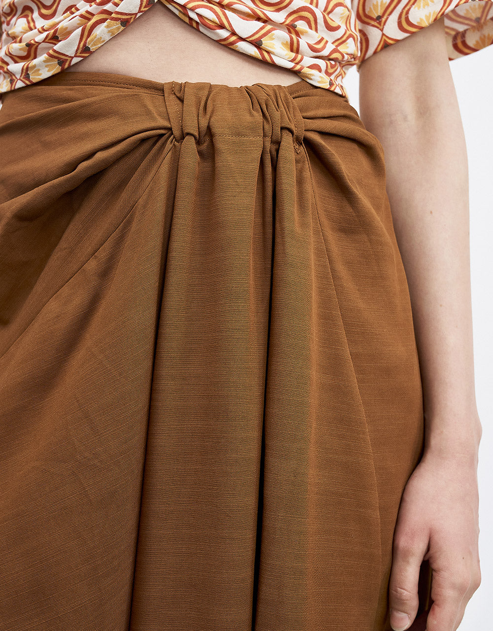 7 Ruffle Detail Midi Skirt